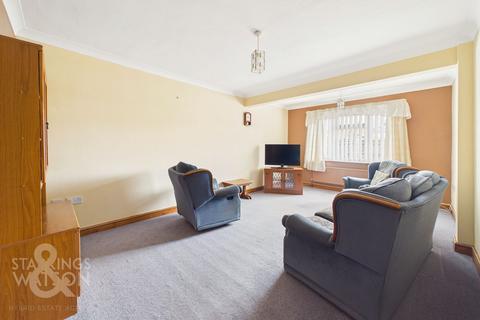 2 bedroom semi-detached bungalow for sale, Oval Road, New Costessey, Norwich