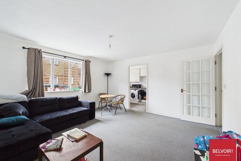 1 bedroom flat for sale, Parkinson Drive, Chelmsford, Essex CM1