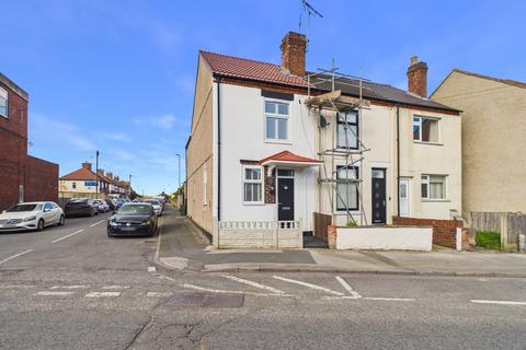 2 bedroom end of terrace house for sale, Huthwaite Road, Sutton in Ashfield, Nottinghamshire