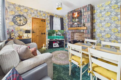 2 bedroom end of terrace house for sale, Huthwaite Road, Sutton in Ashfield, Nottinghamshire