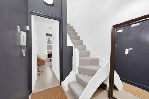 2 bedroom apartment for sale, Wrentham Avenue, Kensal Rise, NW10