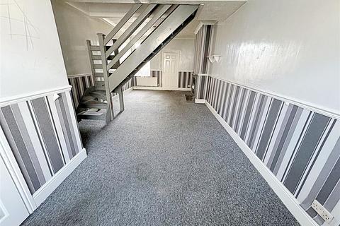 undefined, Tunnard Street, Grimsby, N.E. Lincs, DN32 7LS