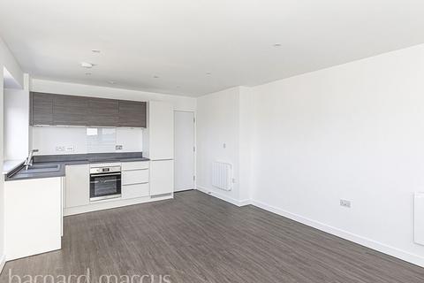1 bedroom flat to rent, 1394-1400 High road, London