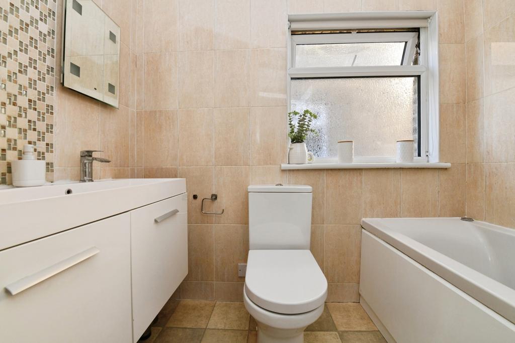 Main Bathroom