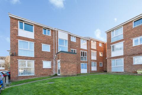2 bedroom apartment for sale, Trafalgar Court, Braintree