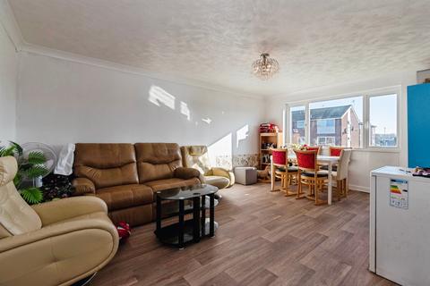 2 bedroom apartment for sale, Trafalgar Court, Braintree