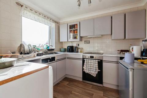 2 bedroom apartment for sale, Trafalgar Court, Braintree