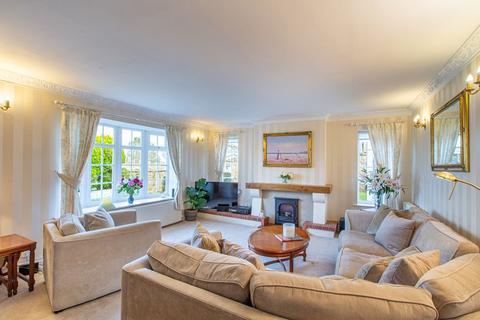 3 bedroom detached house for sale, Bramhope, Leeds LS16