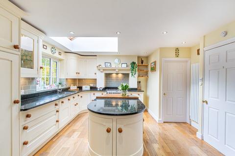 3 bedroom detached house for sale, Bramhope, Leeds LS16