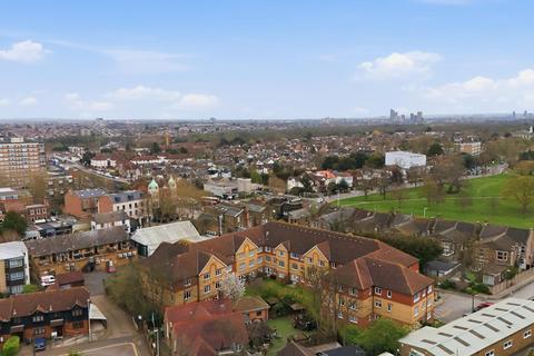 1 bedroom retirement property for sale, Westminster Court, Cambridge Park, Wanstead
