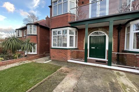undefined, Peasholm Drive, Scarborough, YO12