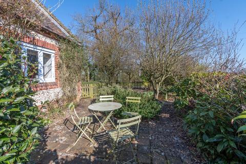 2 bedroom detached house for sale, Foulsham Road, Hindolveston, NR20