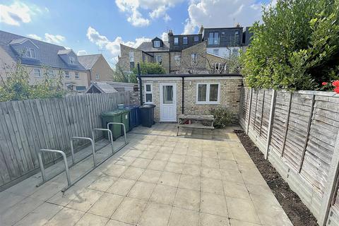 undefined, Alpha Road, Cambridge CB4