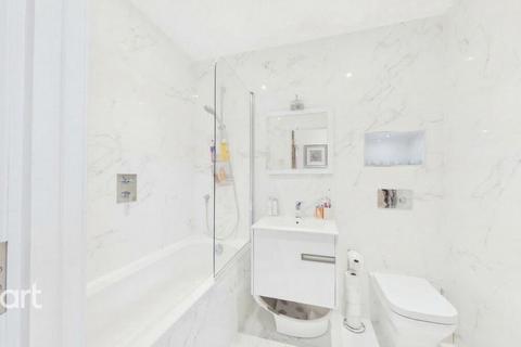2 bedroom apartment for sale, Cranbrook Road, Ilford