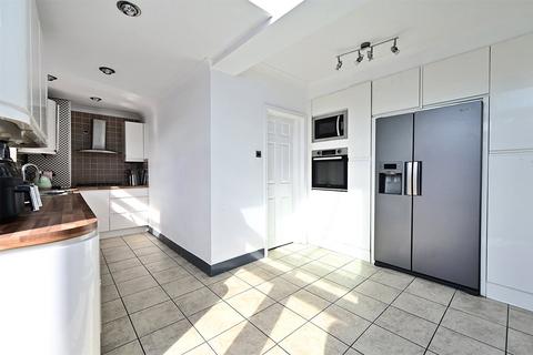 3 bedroom semi-detached house for sale, Mytchett Road, Camberley GU16