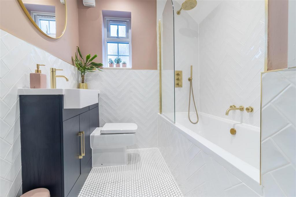 Family bathroom