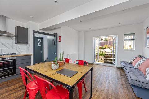 6 bedroom terraced house to rent, Twyford Road, Brighton