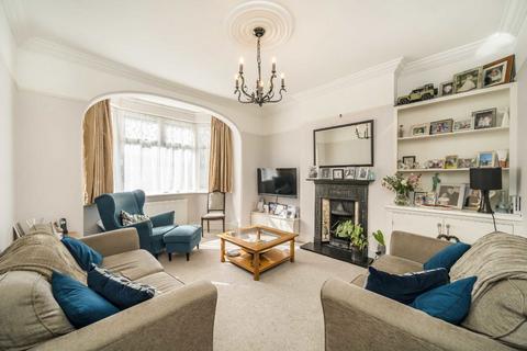 undefined, Bishops Park Road, London