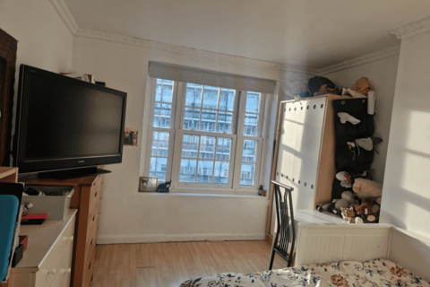 1 bedroom in a house share to rent, Tyers Street, London, SE11