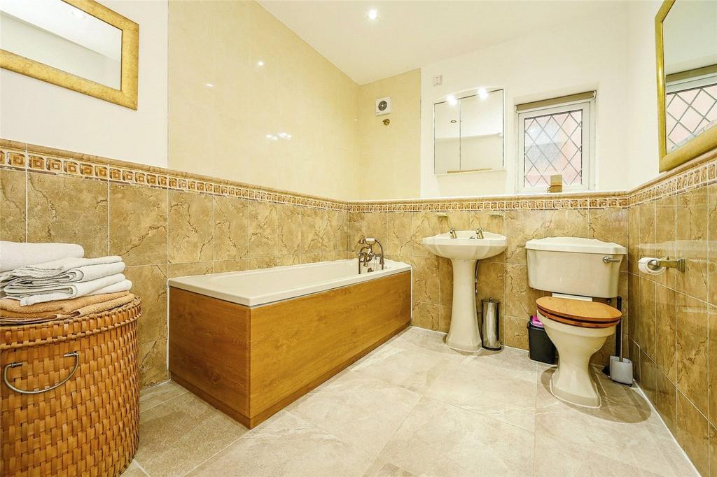 Ensuite