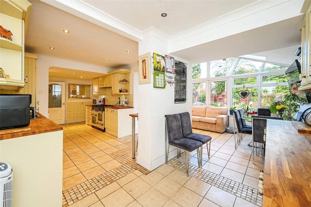 Family Room/Kitchen