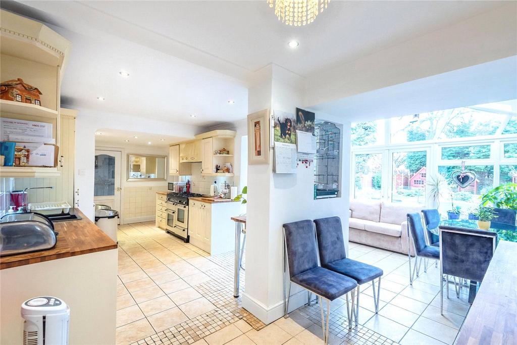 Kitchen/Family Room