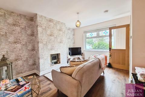 2 bedroom semi-detached house to rent, Dukinfield Road, Hyde, Greater Manchester, SK14