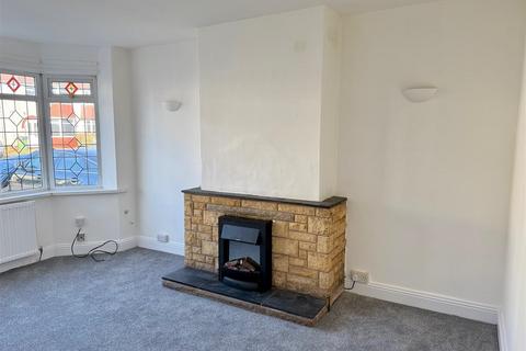3 bedroom house to rent, Perry Hill Road, Oldbury, B68