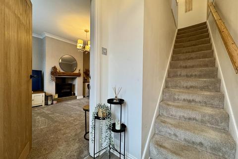 undefined, Town End, Almondbury, Huddersfield, HD5 8NP