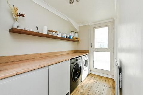 2 bedroom semi-detached house for sale, Queens Avenue, King's Lynn