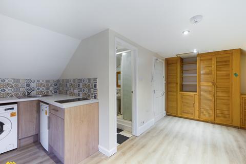 1 bedroom in a house share to rent, Middleton Road, Banbury OX16