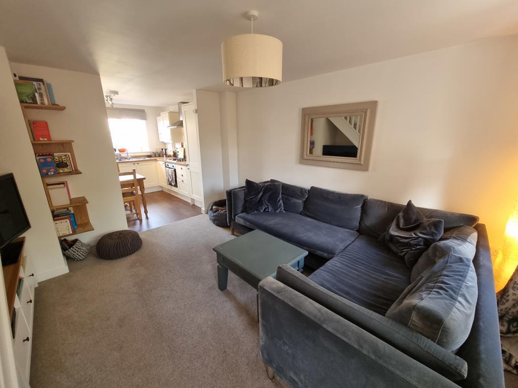 Lounge v1.jpg
