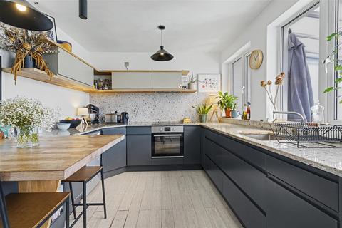 3 bedroom house for sale, Long Lane, Attenborough, Nottingham