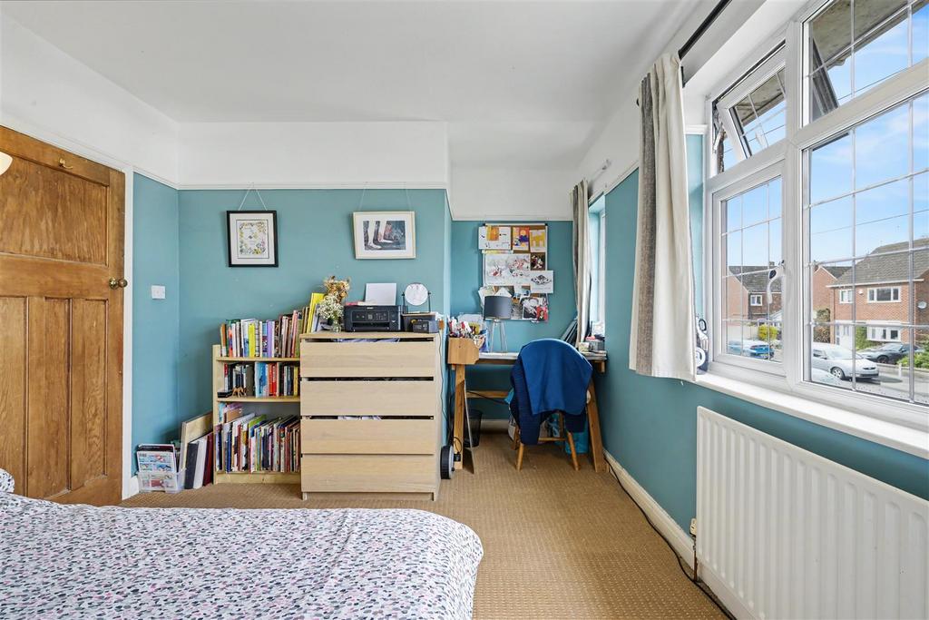 Bedroom 1 2.jpeg