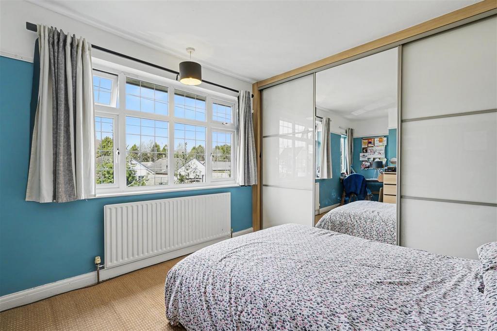 Bedroom 1 1.jpeg