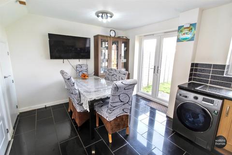 3 bedroom semi-detached house for sale, Mantella Drive, Hereford, HR1