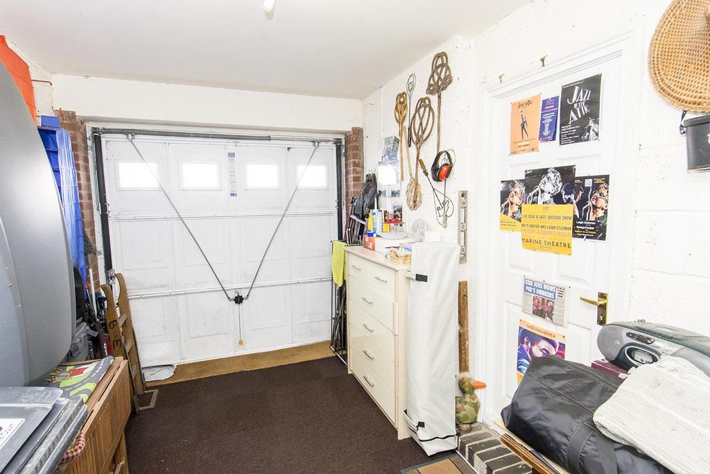 Integral Garage