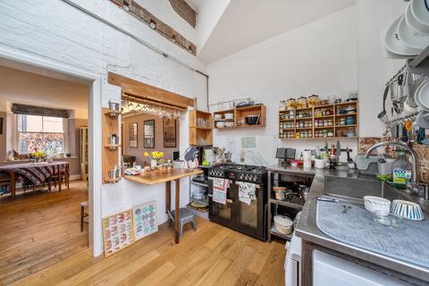 undefined, Broadwell, Dursley, GL11