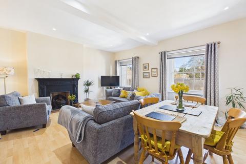 undefined, White Horse Yard, Towcester, NN12