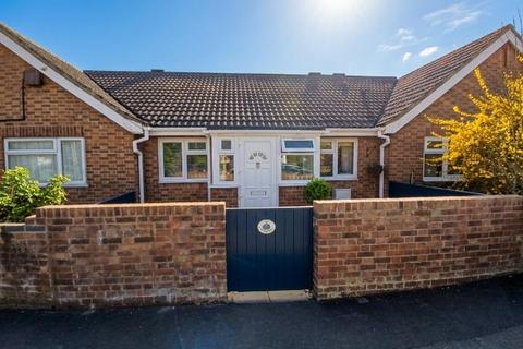 2 bedroom bungalow for sale, Tuttle Hill, Nuneaton