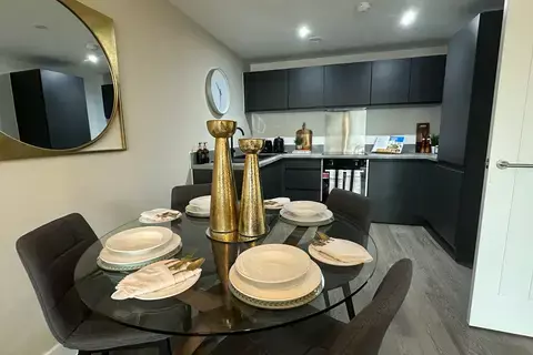 3 bedroom apartment for sale, Salford M15