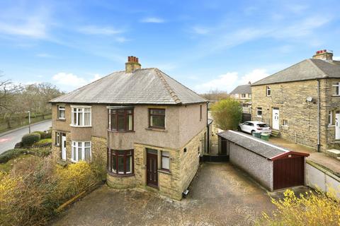 Reinwood Avenue, Huddersfield, HD3