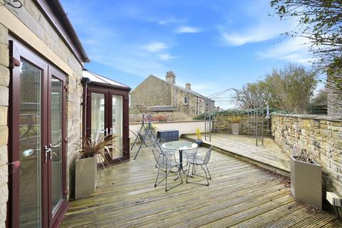 undefined, Reinwood Avenue, Huddersfield, HD3