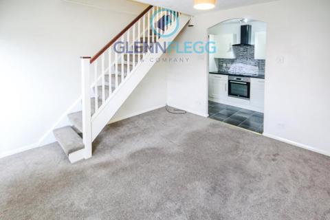1 bedroom flat to rent, PINEWOOD MEWS, OAKS ROAD, STANWELL