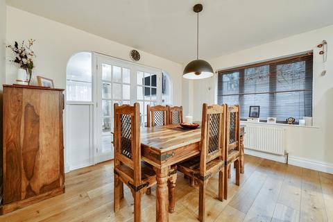5 bedroom detached house for sale, Heazle Place, Stroud, GL5