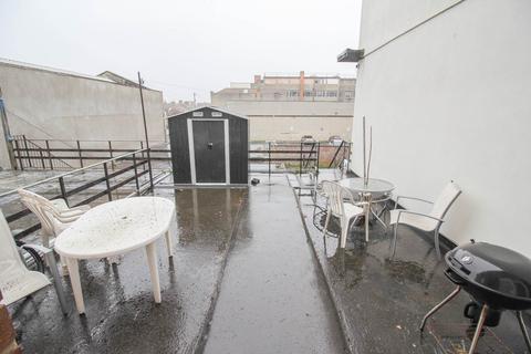 3 bedroom flat for sale, Waterloo Street, *16` x 12` lounge*3 bedrooms*bathroom and Cloakroom*Outside Area*