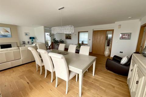 4 bedroom detached house for sale, Pentre Nicklaus Village, Llanelli