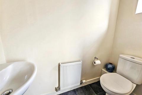 3 bedroom townhouse for sale, New Close Mill Fold, Silsden