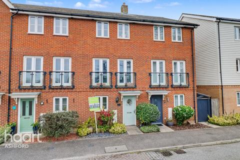 4 bedroom townhouse for sale, Greystones, Ashford