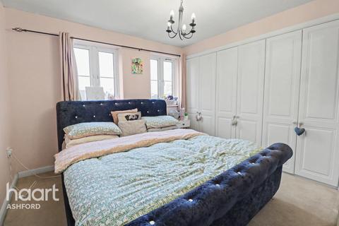 4 bedroom townhouse for sale, Greystones, Ashford